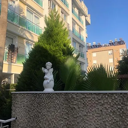 Leaf Kremlin Antalya